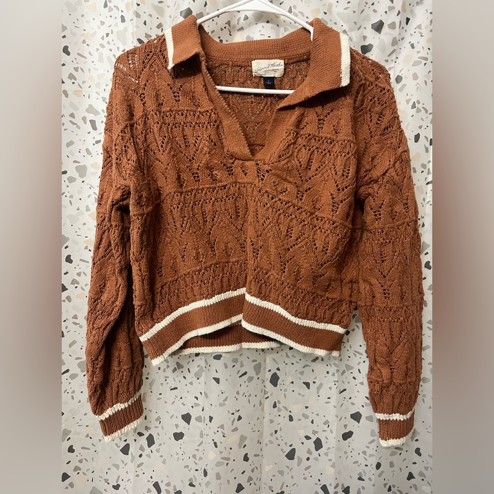 Brown Knit Sweater with White Trim